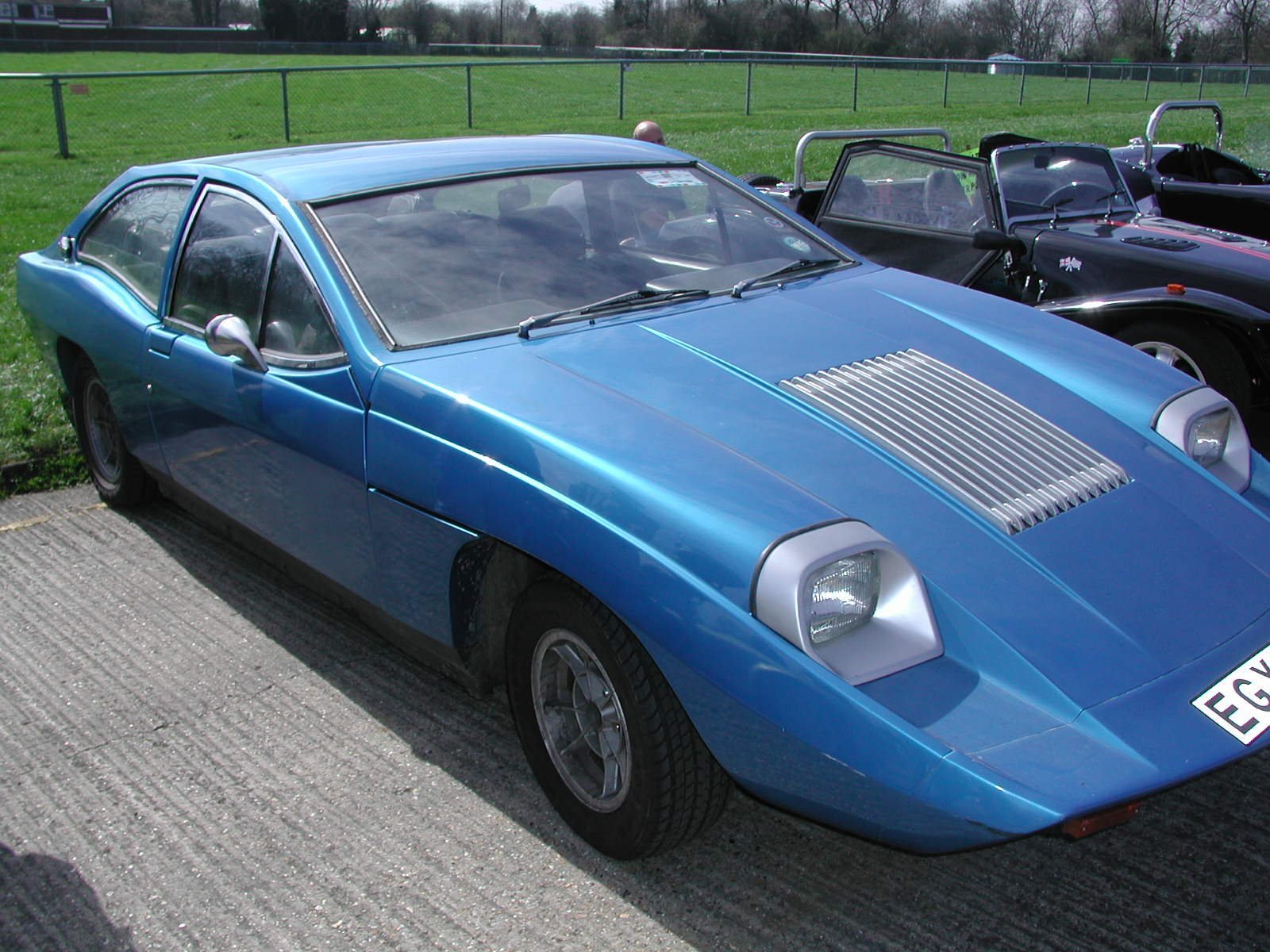 Mantis car